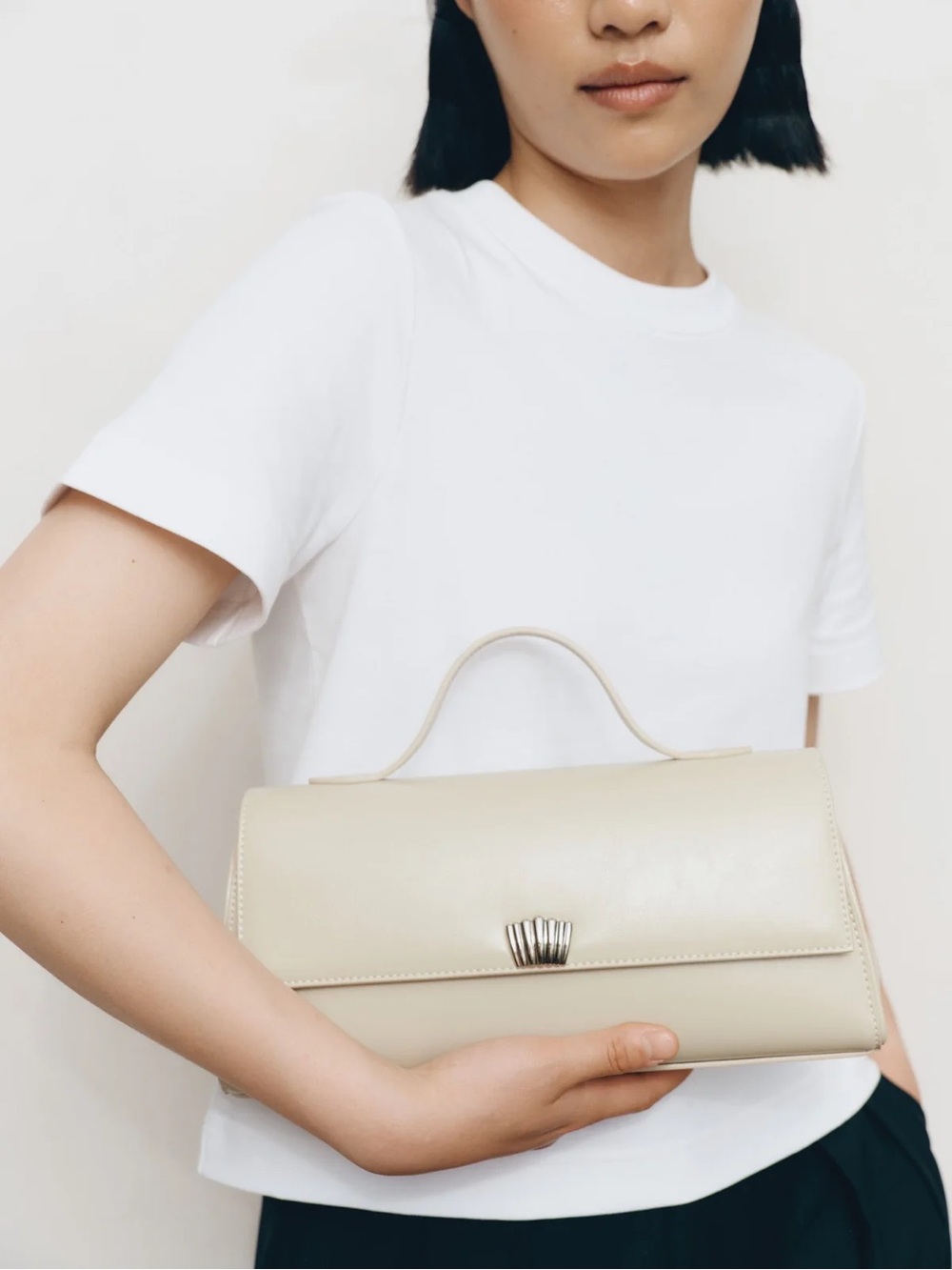 NWT Freja Shell Clutch - Linen Gloss